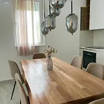 Calming Elegance In Appartement