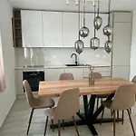 Calming Elegance In Appartement