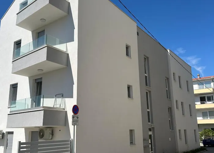 Calming Elegance In Apartman *