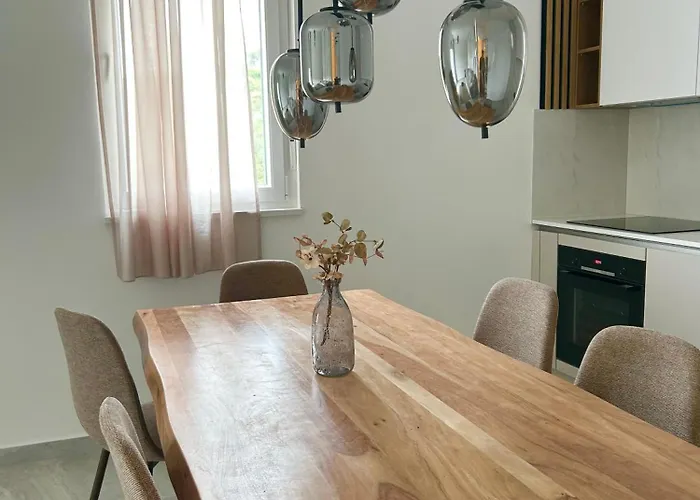 Calming Elegance In Apartman