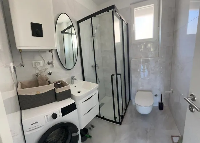 Calming Elegance In Apartman Split