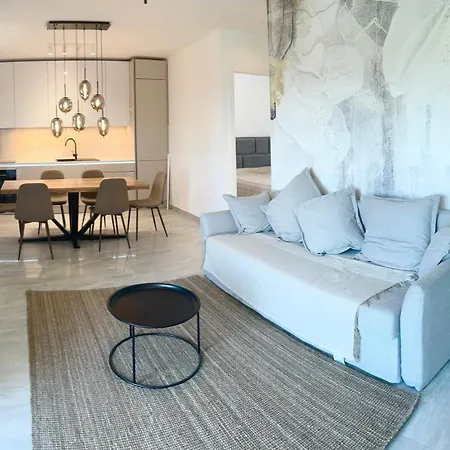 Apartment Calming Elegance In *